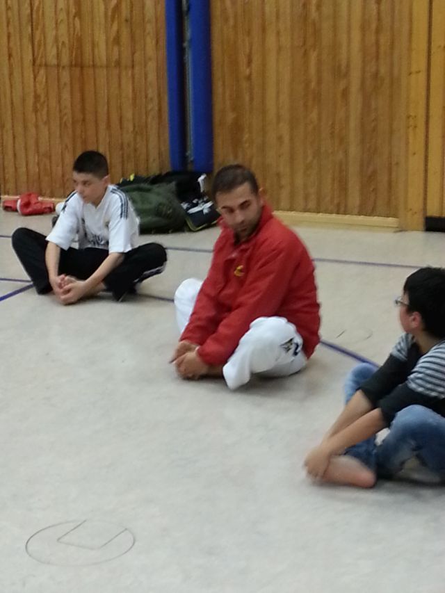 Unsere ersten Kampfsport Trainingseinheiten